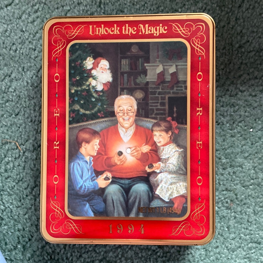Vintage 1994 Oreo Cookie Tin Holiday - Unlock The Magic 🎅🎄